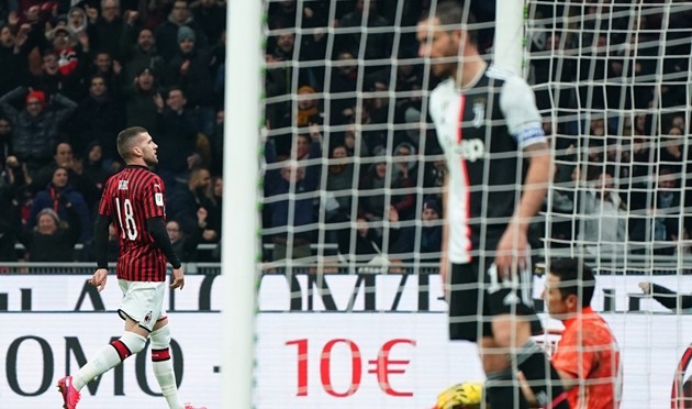 Manchester United fans react to reports of potential Fred exit - Bóng Đá