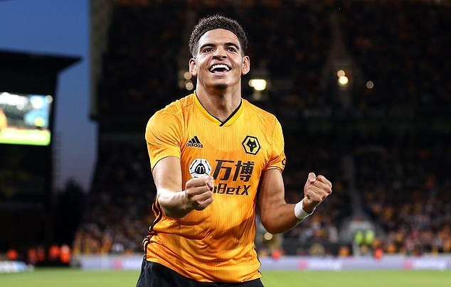 ‘Sign them both’ – These Manchester United fans excited by ‘Agent’ Maguire’s social media post - Bóng Đá