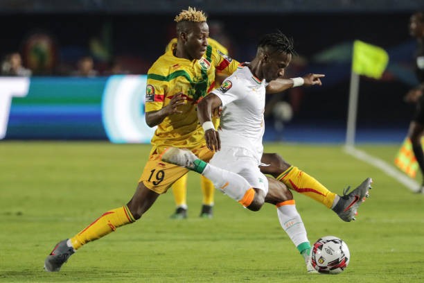 Bờ Biển Ngà vào tứ kết CAN 2019, Unai Emery là người sốt ruột nhất - Bóng Đá