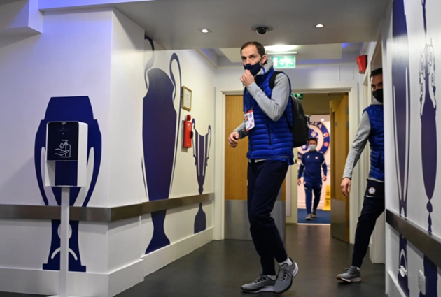 Tuchel walks out to ‘In Frank We Trust’ banner in first Chelsea game - Bóng Đá