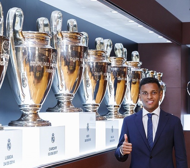 'Zidane changed my idea about football', says Ancelotti - Bóng Đá