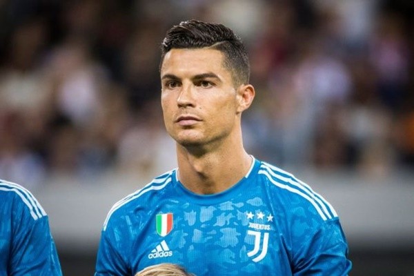 Ronaldo tự định giá bản thân - Bóng Đá