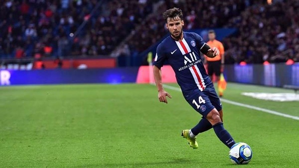Barca chiêu mộ 3 hậu vệ - Bóng Đá