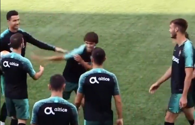 Đội hình cực phẩm của M.U nếu Van Gaal được chiêu mộ - Bóng Đá