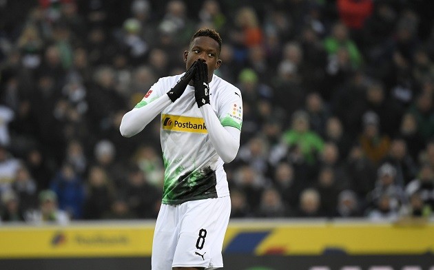 Man Utd leading Zakaria transfer race - Bóng Đá