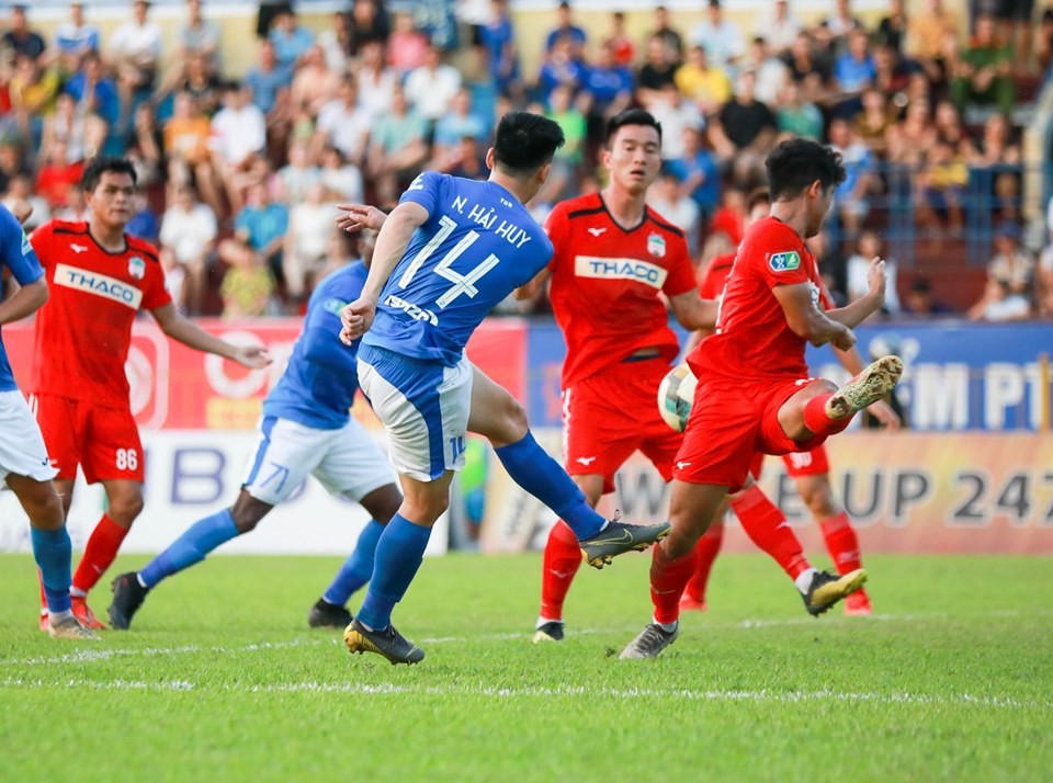 Alexis Sanchez arrives for Manchester United training as Inter Milan make transfer enquiry - Bóng Đá