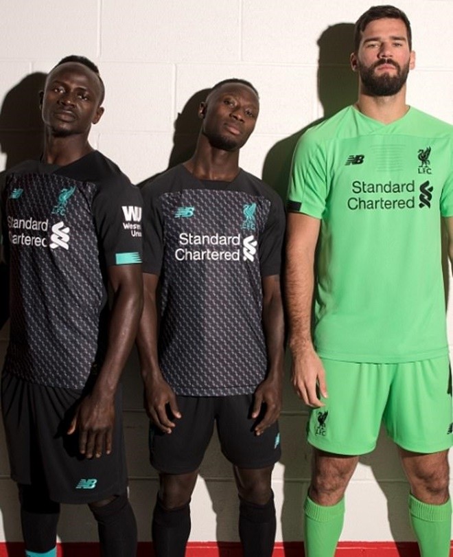 Messi’s worst ever team-mates XI including Wigan and Sunderland flops and ex-Arsenal ace Song who failed at Barcelona - Bóng Đá