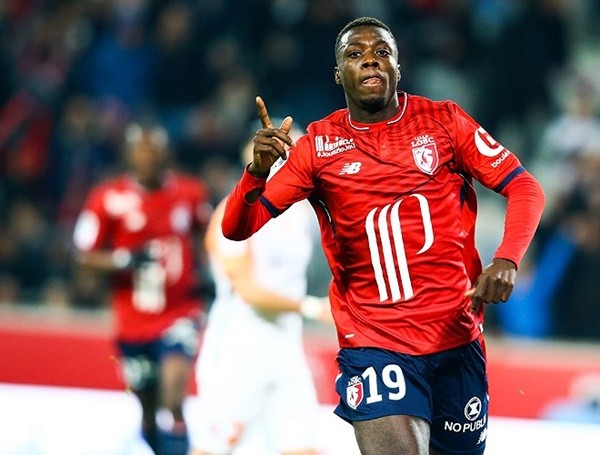 Bayern stars including Lewandowski and Gnabry return to training amid coronavirus fears but manage to stay 2mtrs apart - Bóng Đá