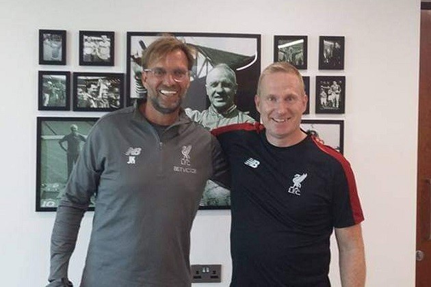 Liverpool's hidden weapon extends his contract with Reds - Trợ lý Thomas Gronnemark gia hạn - Bóng Đá