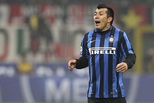 Sao MU và những người Chile hiếm hoi ở sân Giuseppe Meazza (Ảnh) - Bóng Đá