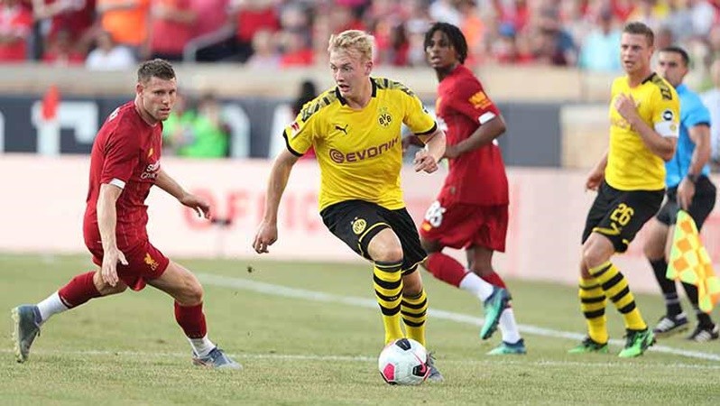 Julian Brandt đá tiền vệ trung tâm, tại sao không chứ Favre? - Bóng Đá