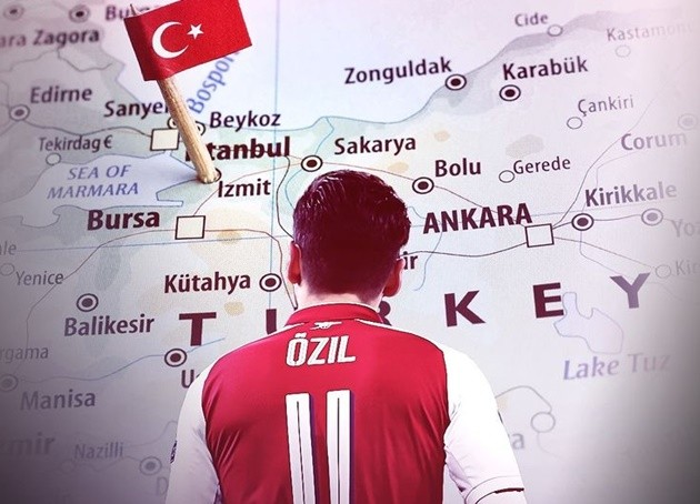 Cười té khói với loạt ảnh chế Ozil chia tay Arsenal - Bóng Đá