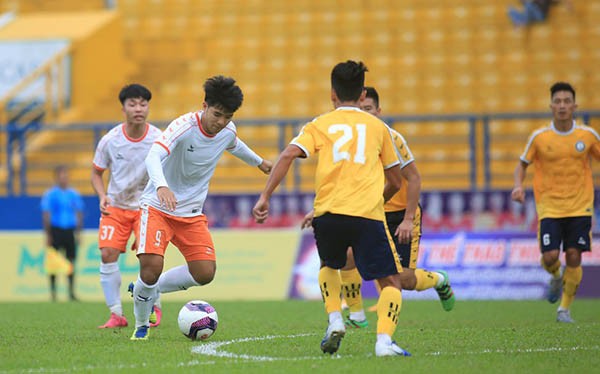 SHB Đà Nẵng, B.Bình Dương thắng sít sao ở lượt trận thứ 3 Cúp Thiên Long - Bóng Đá