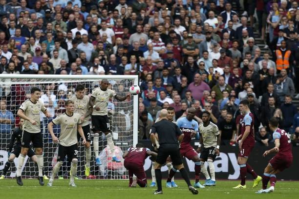 Mourinho dè bĩu, Solskjaer lập tức đáp trả - Bóng Đá
