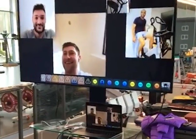 Jose Mourinho lead Tottenham virtual training session on exercise bike as stars self-isolate due to coronavirus - Bóng Đá