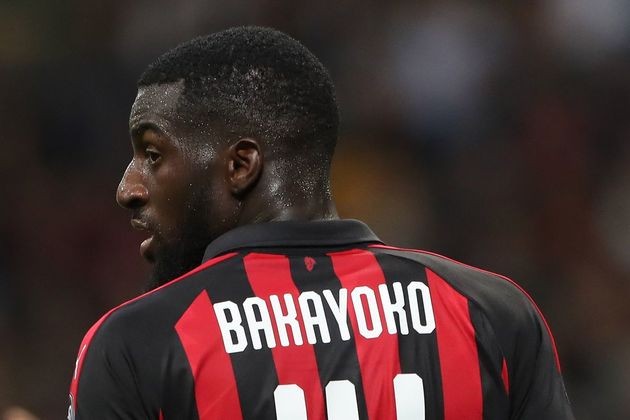 Sky Italia: Tiemoue Bakayoko has several Premier League options, still prioritises Milan - Bóng Đá