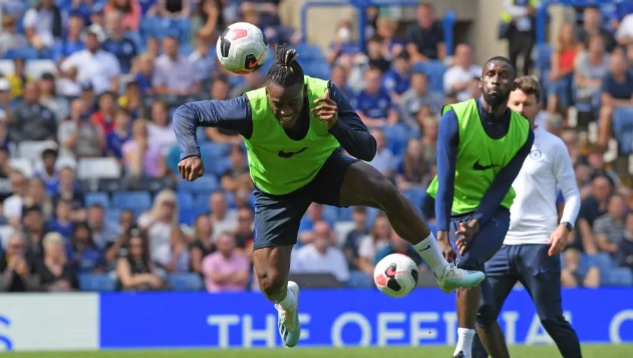 NHỮNG HÌNH ẢNH TRONG BUỔI TẬP Ở STAMFORD BRIDGE - Bóng Đá