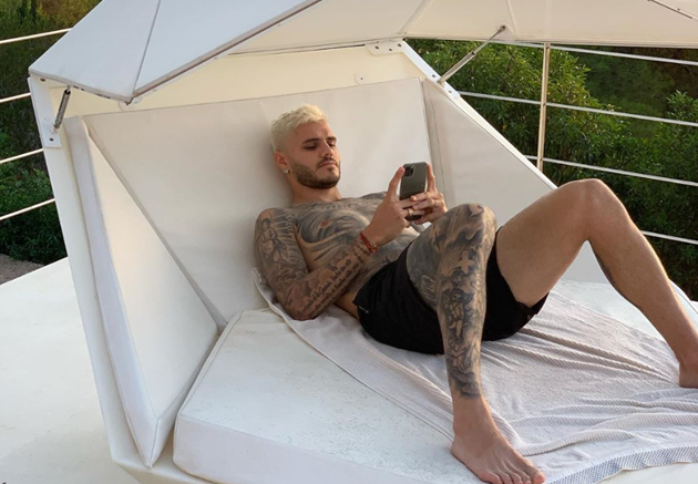 Inside Wanda and Icardi’s luxury Ibiza holiday from private jet to villa with infinity pool and night out with Neymar - Bóng Đá