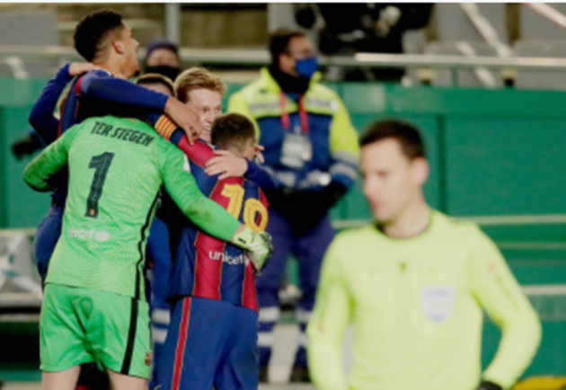 Màn trình diễn thượng hạng của Ter Stegen - Bóng Đá