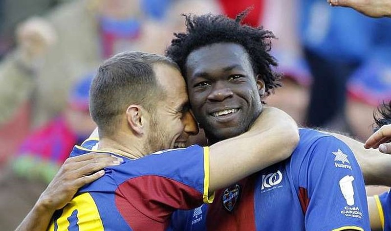 Sinh nhật Felipe Caicedo - Bóng Đá