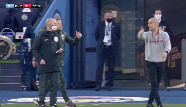 Solskjaer and Guardiola clash after fist-bump on touchline - Bóng Đá
