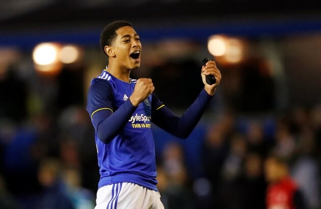 Watzke: BVB Plan on Selling Raphael Guerreiro if he Doesn’t Extend - Bóng Đá