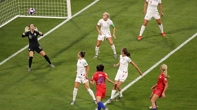 Pep Guardiola 'eager to bring Leonardo Bonucci to Manchester City' - Bóng Đá