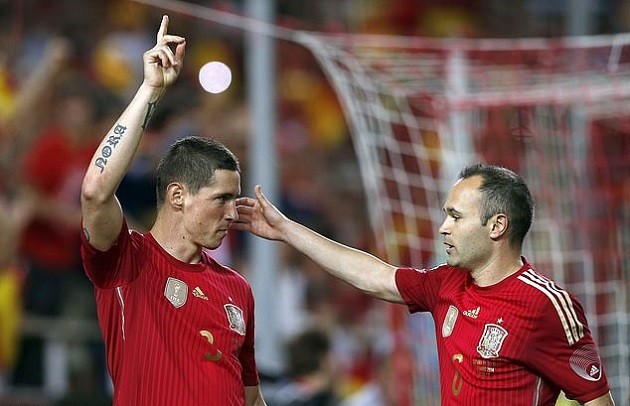 Torres họp báo giải nghệ  - Bóng Đá