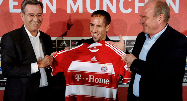 Nhìn lại sự nghiệp của 