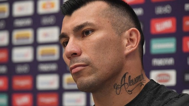 Người khiến Messi 'tắt điện' ra mắt tại Bologna - Bóng Đá