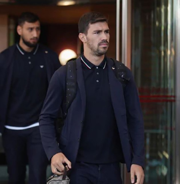 Dàn sao Azzurri đẹp trai lên đường đi Armenia (Ảnh) - Bóng Đá