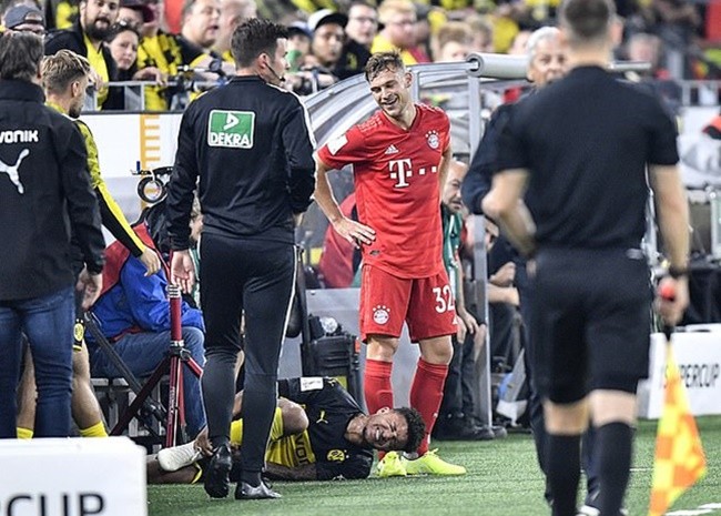 Kimmich DENIES stamping on Jadon Sancho - Bóng Đá