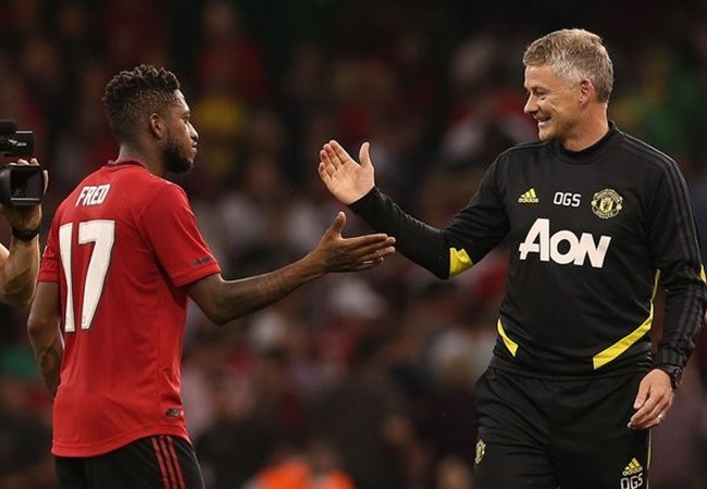 Gary Neville: Không xứng với giá 60 triệu bảng! - Bóng Đá