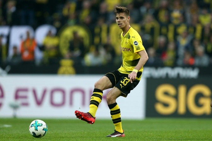 Has Julian Weigl climbed back into Borussia Dortmund’s best XI? - Bóng Đá