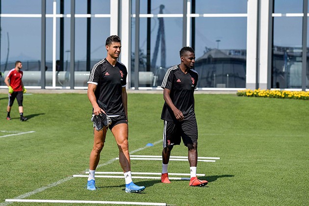 Sau tất cả, ngôi sao lớn nhất của Juventus đã xuất hiện - Bóng Đá