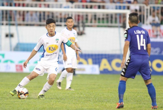 Ngày Trường trở về, nỗi buồn sân Pleiku vơi đi một nửa... - Bóng Đá