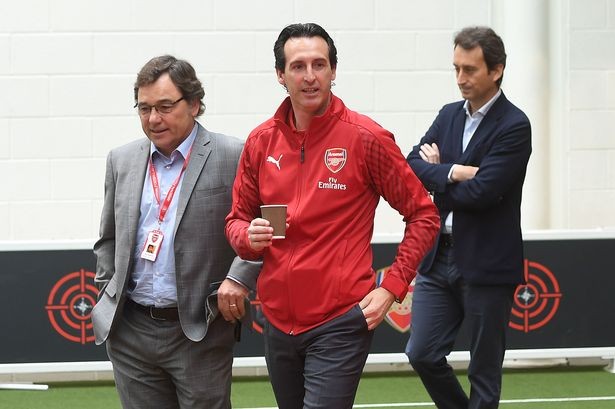 Đánh lừa tất cả, Arsenal chính là con cáo già mới TTCN  - Bóng Đá