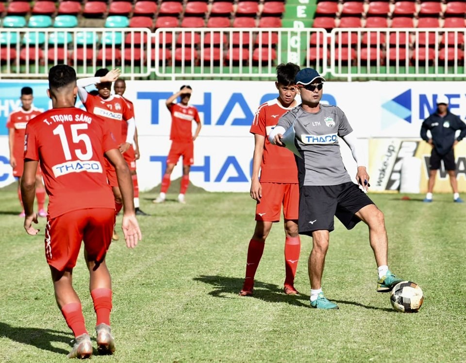 Xuân Trường - Tuấn Anh luyện công trên phố núi, sẵn sàng nghênh chiến Quảng Nam - Bóng Đá