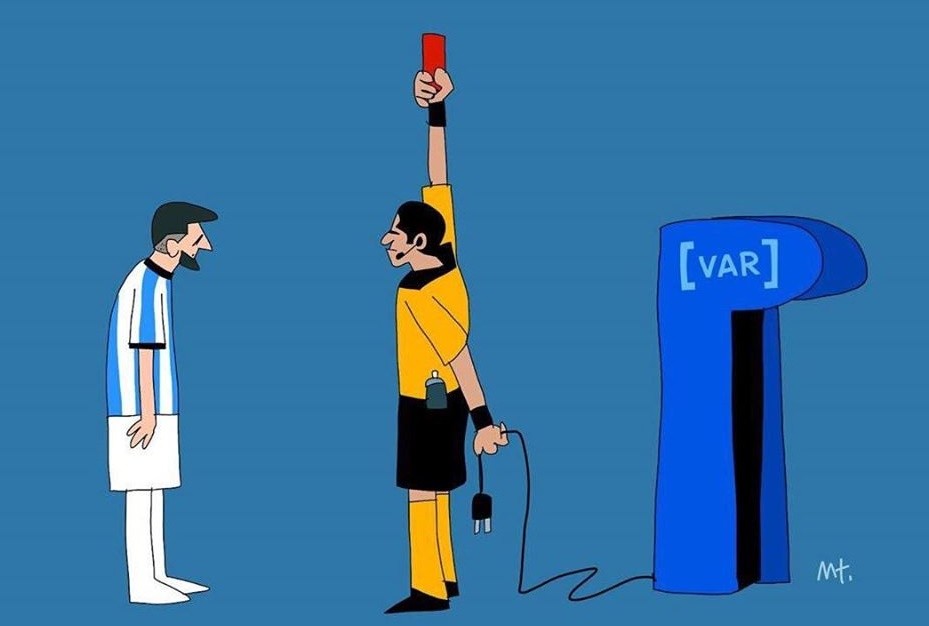 Ảnh chế Messi thẻ đỏ - Bóng Đá