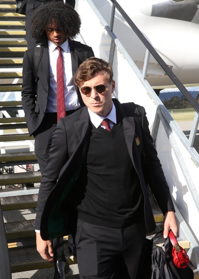 Reds arrive in Perth!  - Bóng Đá