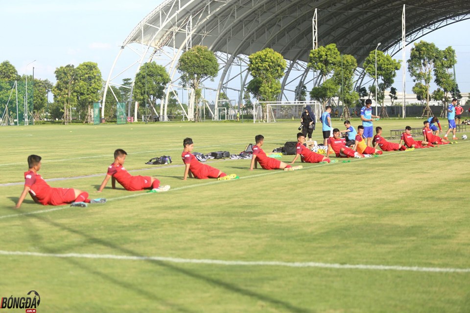 U23 Việt Nam có buổi tập đầu tiên trong ngày hội quân - Bóng Đá