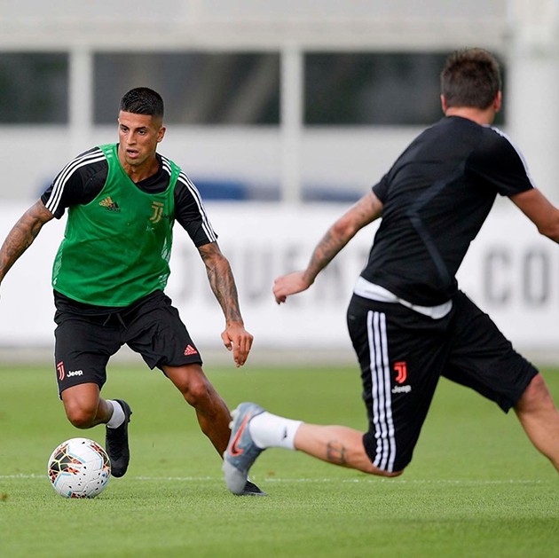 ảnh: Buổi tập đầu tiên của Juventus - Bóng Đá