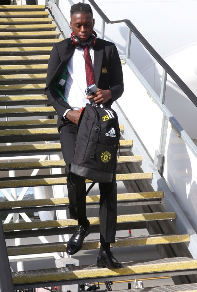 Reds arrive in Perth!  - Bóng Đá