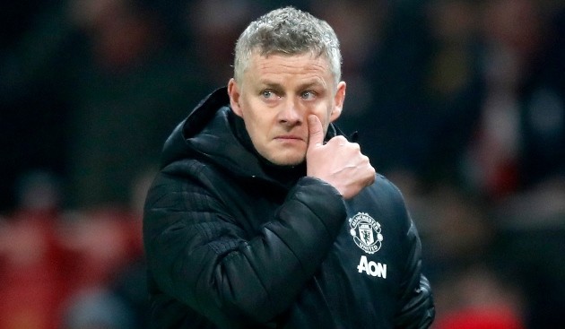 Martin Keown reckons Solskjaer needs to drop Edinson Cavani v Liverpool - Bóng Đá