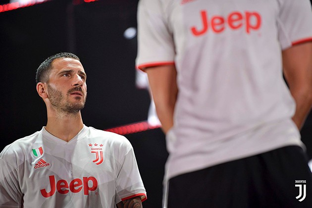 Ảnh: Juventus chính thức công bố áo đấu thứ 2 - Bóng Đá