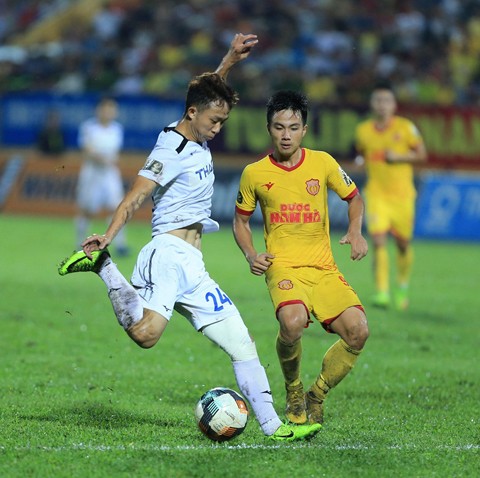 Không phải Xuân Trường, thầy Lee đặc biệt khen 1 cầu thủ sau trận thắng SHB Đà Nẵng    - Bóng Đá