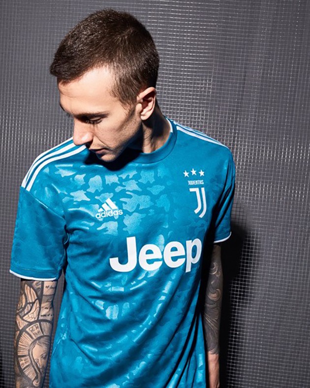Juventus chính thức công bố áo đấu số 3  - Bóng Đá