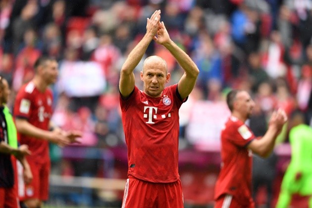Arjen Robben giải nghệ: Tạm biệt thiên tài có đôi chân pha lê - Bóng Đá