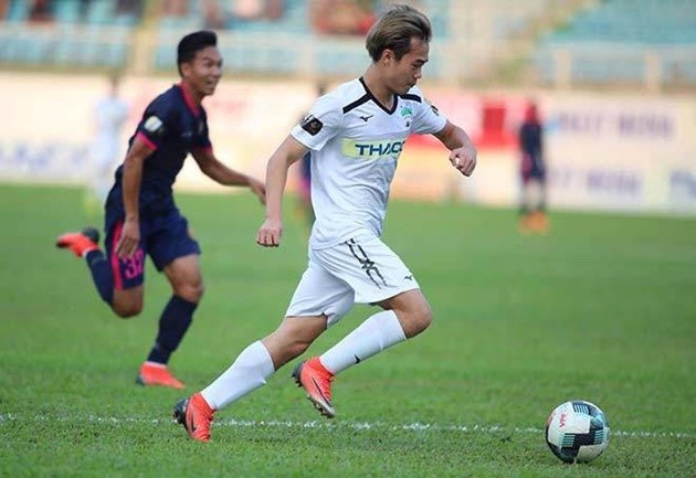 HAGL: Cả nguồn sống bỗng chốc thu bé lại bằng... Văn Toàn - Bóng Đá