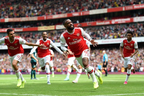Song sát tỏa sáng, Arsenal làm nên lịch sử trên sân nhà - Bóng Đá